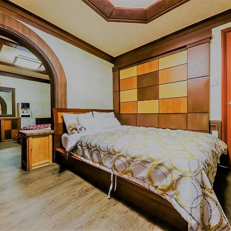 Pine Motel Boryeong Dış mekan fotoğraf