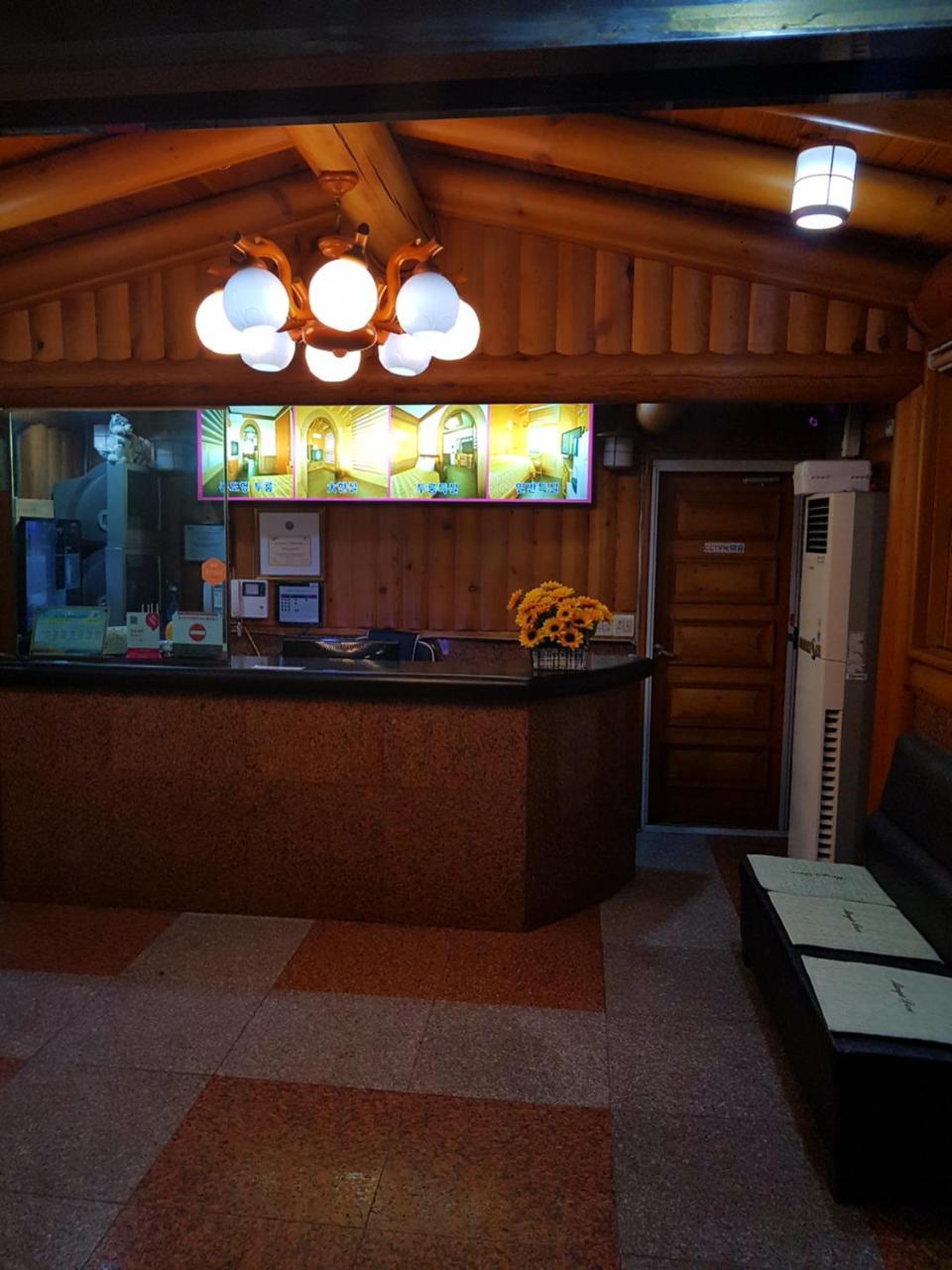 Pine Motel Boryeong Dış mekan fotoğraf