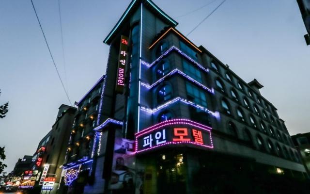 Pine Motel Boryeong Dış mekan fotoğraf