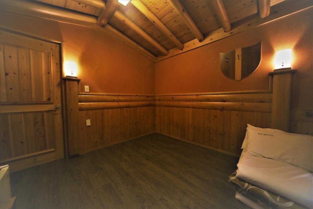 Pine Motel Boryeong Dış mekan fotoğraf