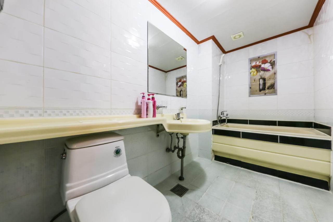 Pine Motel Boryeong Dış mekan fotoğraf